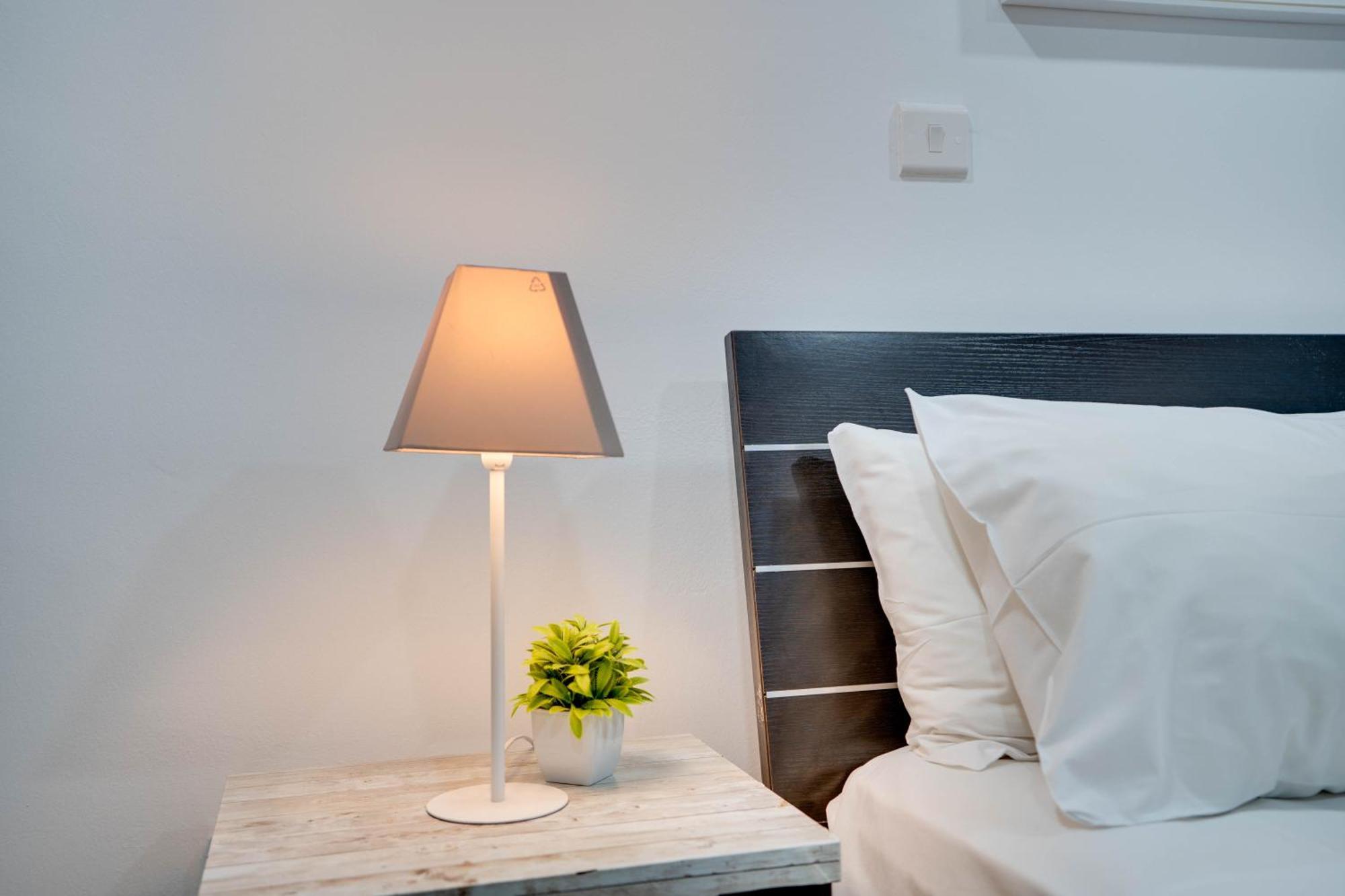 Atlantis Apartments 50M From Makenzy Seafront Larnaca Zewnętrze zdjęcie