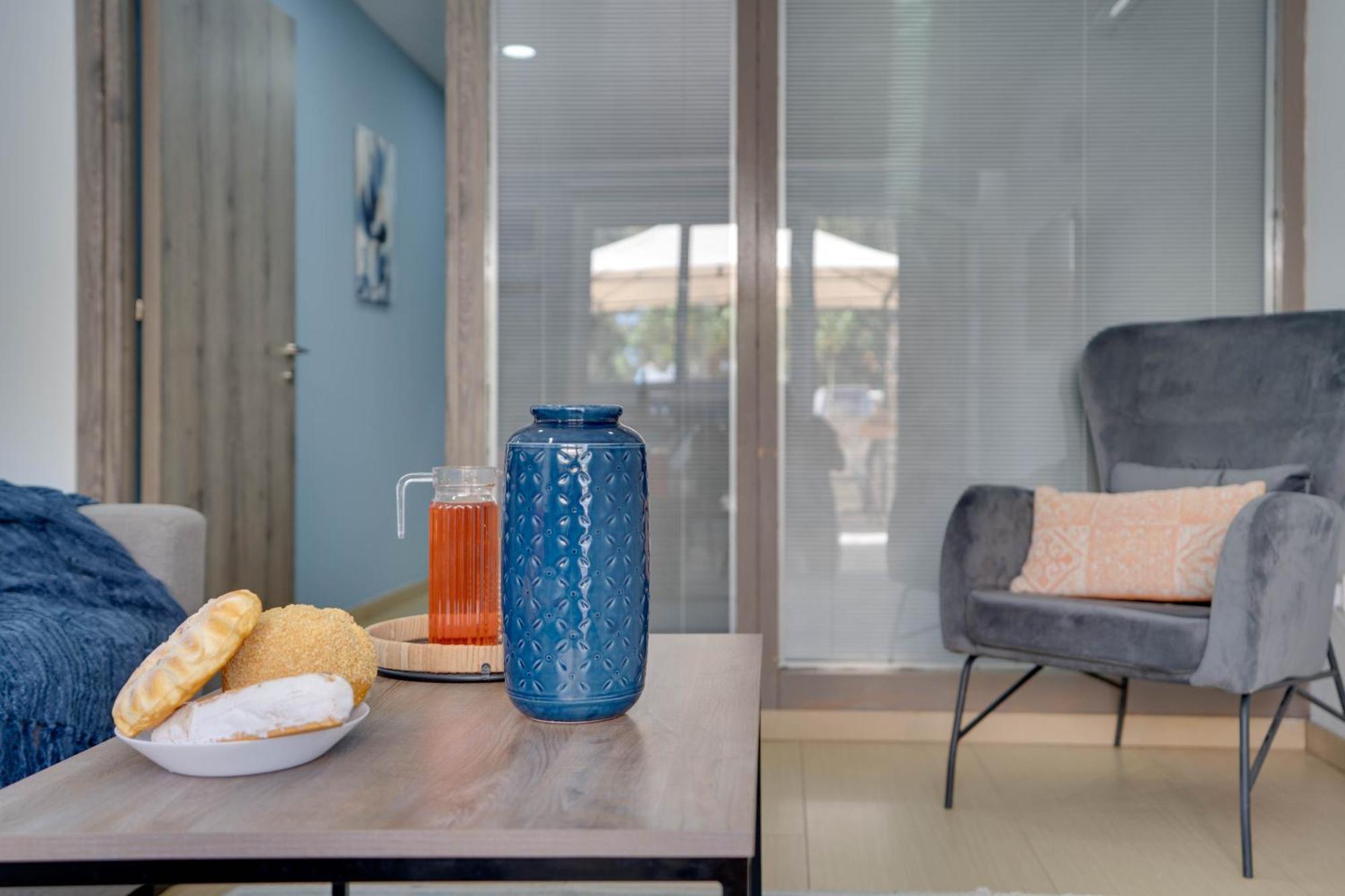 Atlantis Apartments 50M From Makenzy Seafront Larnaca Zewnętrze zdjęcie