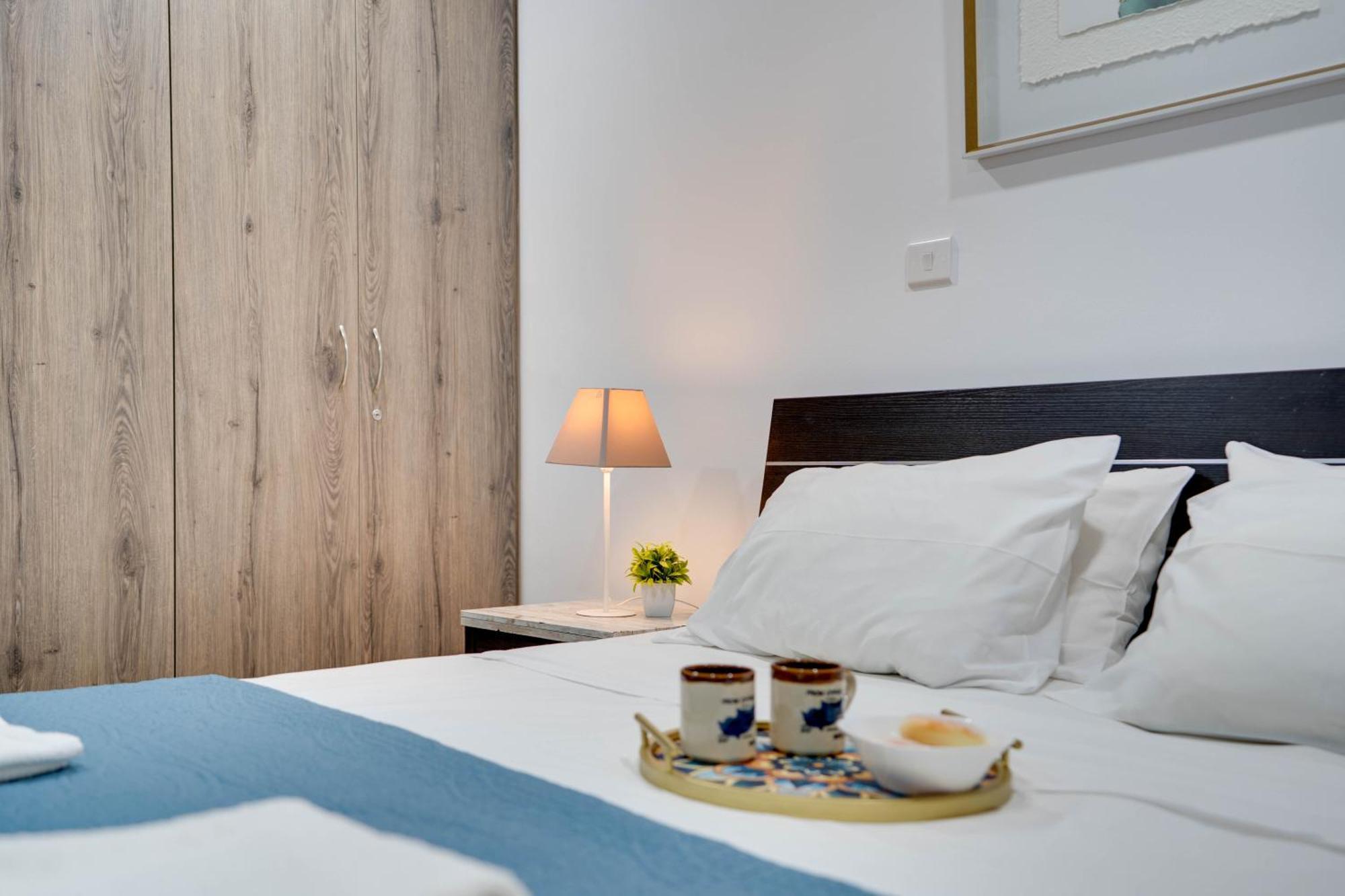 Atlantis Apartments 50M From Makenzy Seafront Larnaca Zewnętrze zdjęcie
