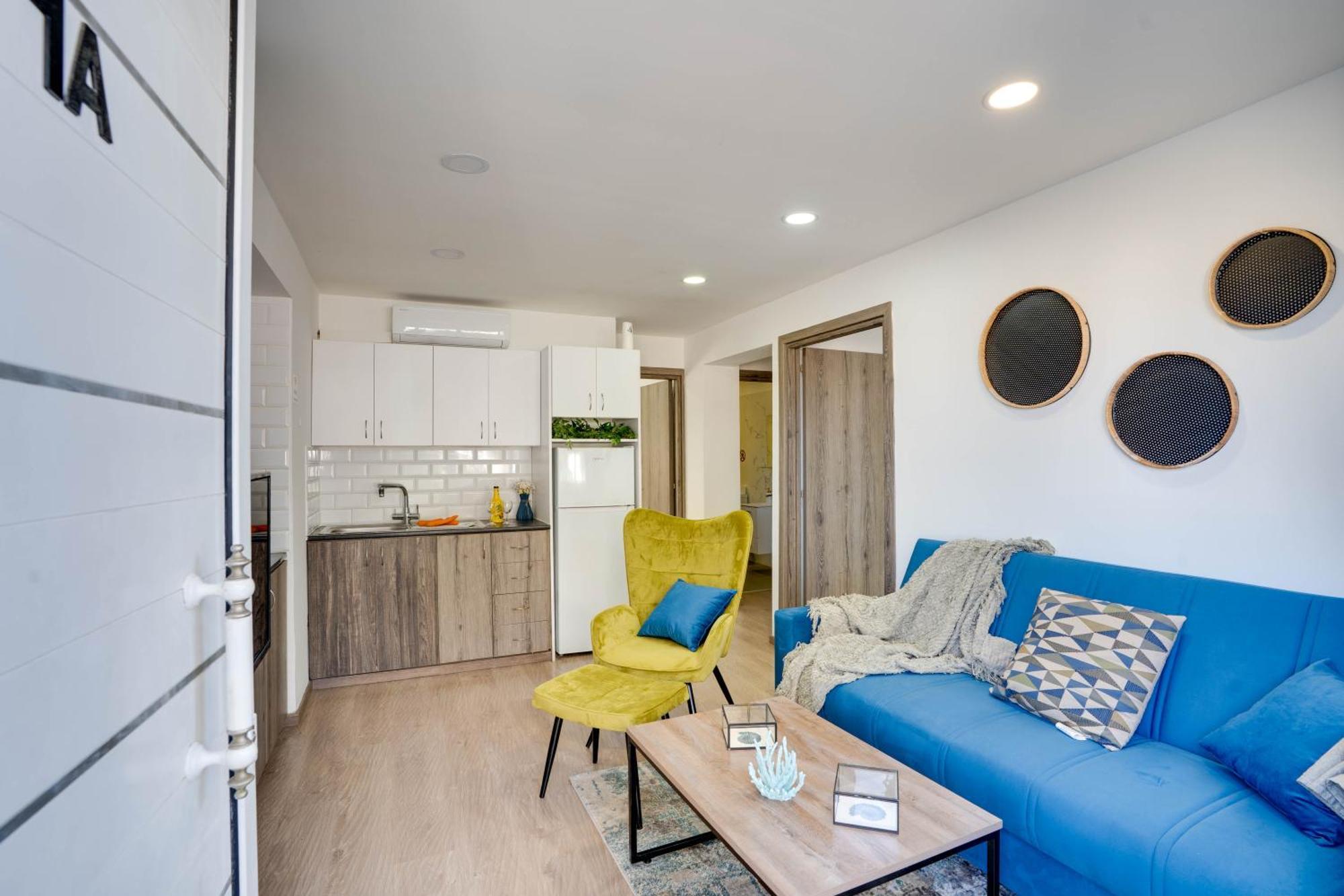 Atlantis Apartments 50M From Makenzy Seafront Larnaca Zewnętrze zdjęcie