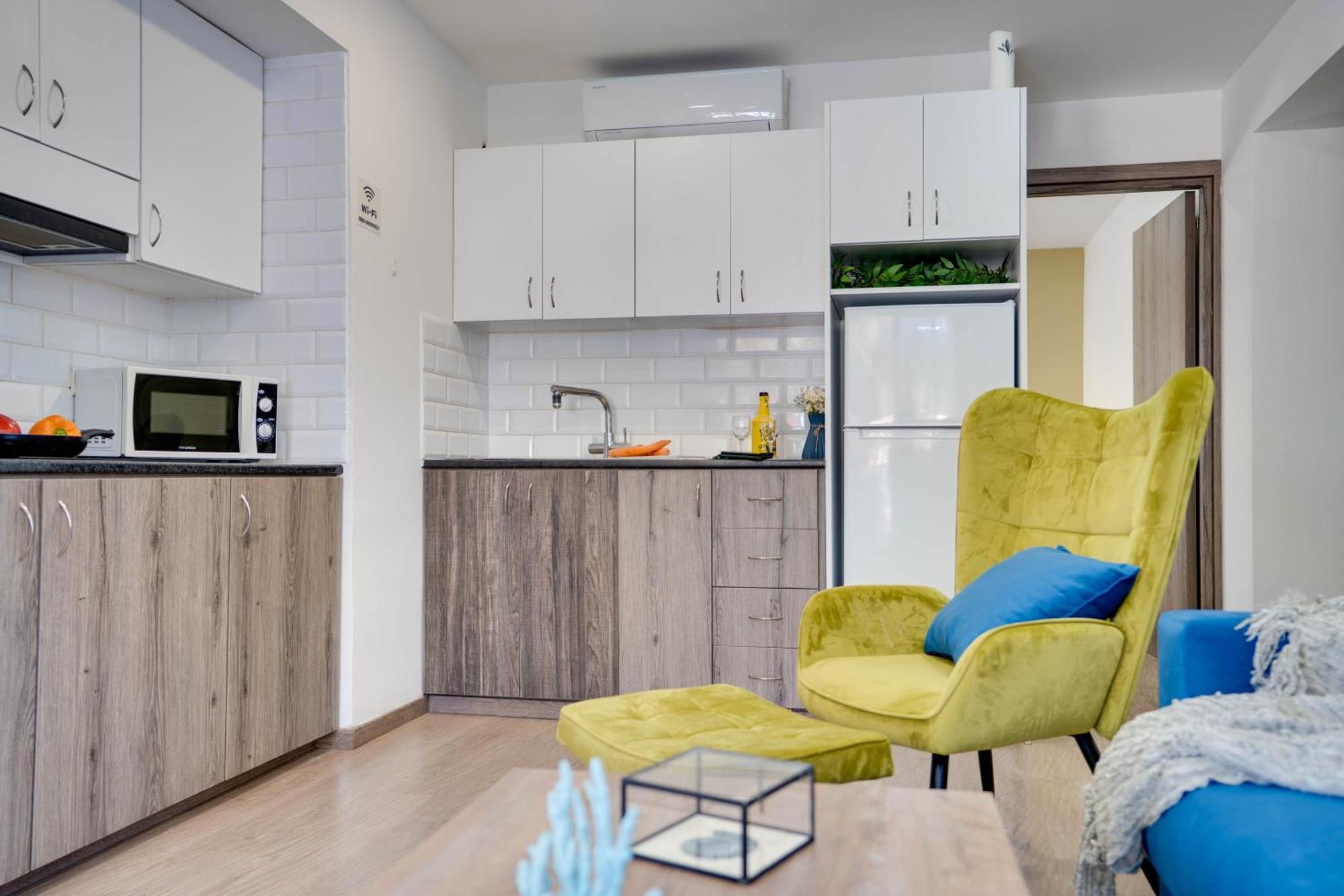 Atlantis Apartments 50M From Makenzy Seafront Larnaca Zewnętrze zdjęcie