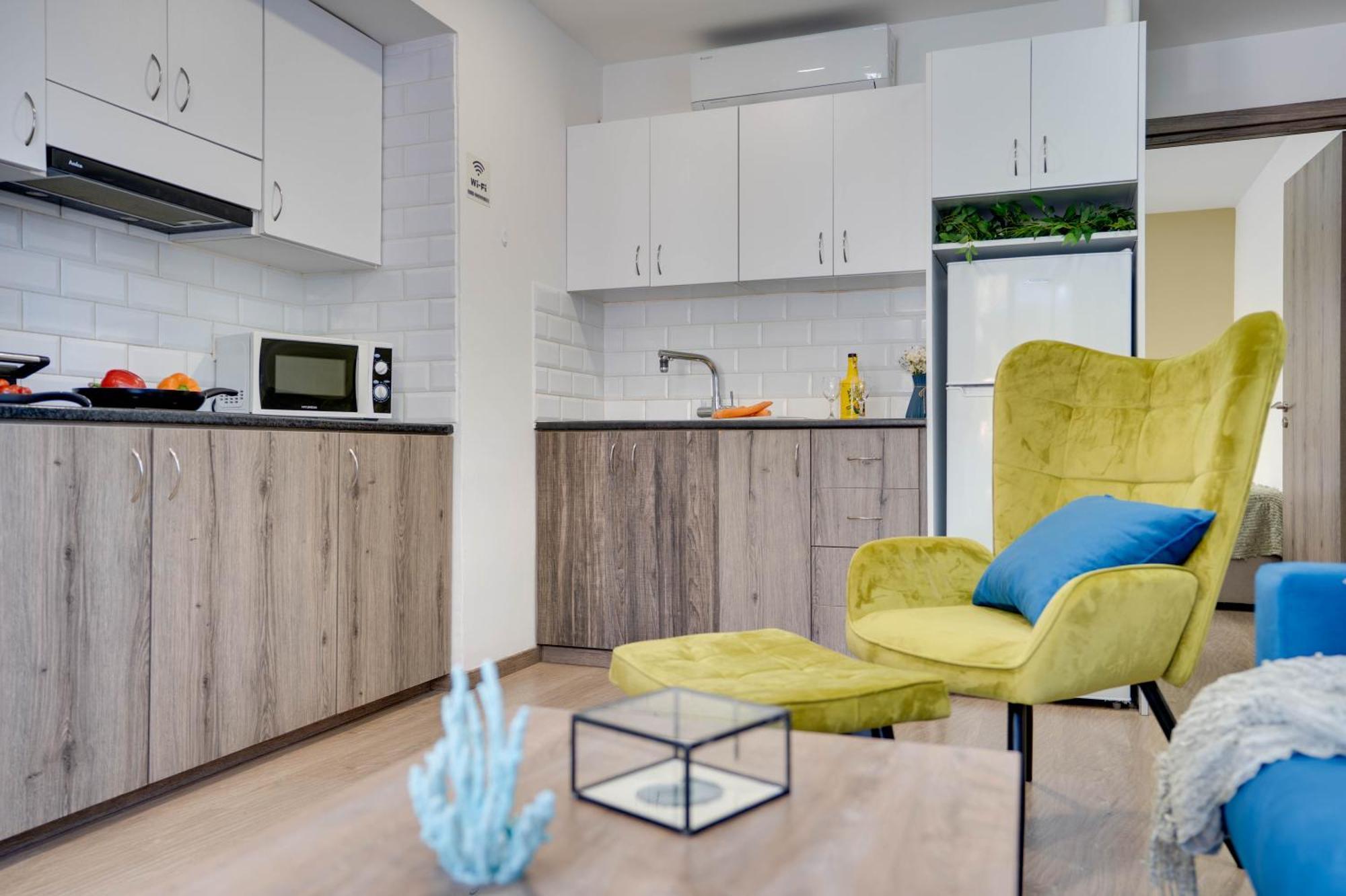 Atlantis Apartments 50M From Makenzy Seafront Larnaca Zewnętrze zdjęcie